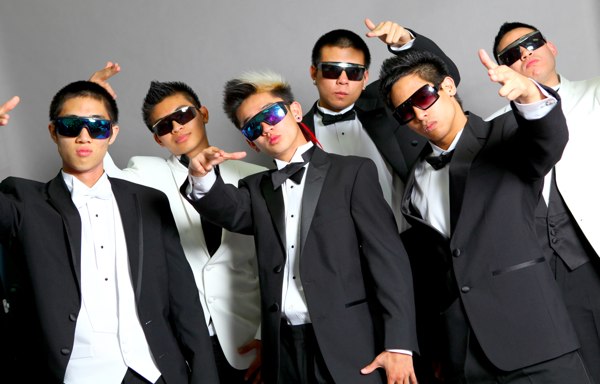 Dance Group Poreotics