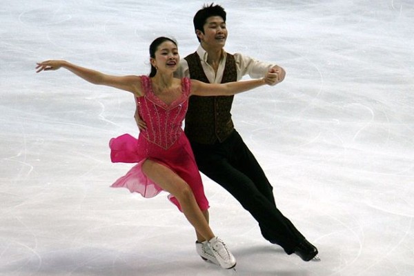 640px-2011_WFSC_5d_432_Maia_Shibutani_Alex_Shibutani